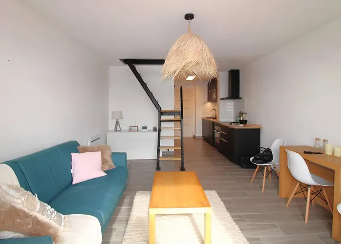 Lejlighed Giedes Pour 4 Personnes Avec Vue Face A Porquerolles Et Piscine Situe A Giens