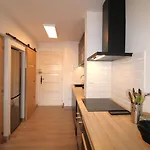 Giedes Pour 4 Personnes Avec Vue Face A Porquerolles Et Piscine Situe A Giens Apartment