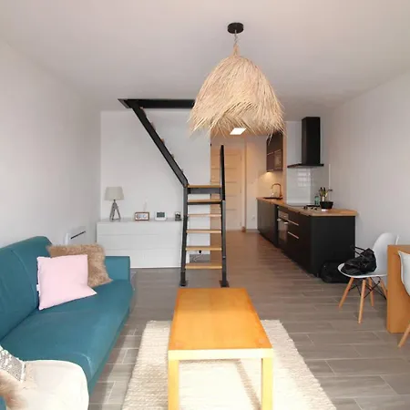 Апартаменти Giedes Pour 4 Personnes Avec Vue Face A Porquerolles Et Piscine Situe A Giens