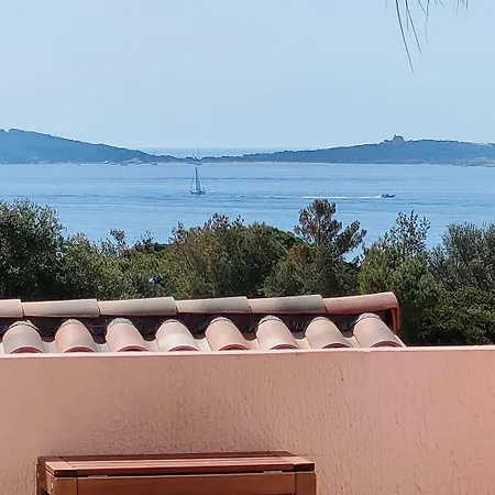 Giedes Pour 4 Personnes Avec Vue Face A Porquerolles Et Piscine Situe A Giens *